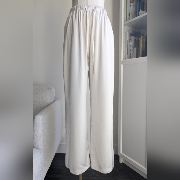 Abercrombie & Fitch Pants - Abercrombie & Fitch Satin Trousers